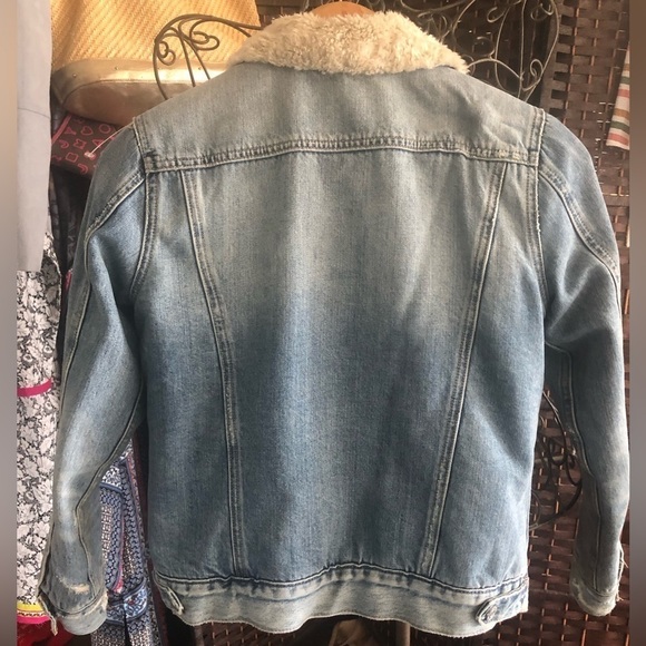 LUCKY BRAND Sherpa Lined Denim Trucker Jacket - Picture 7 of 12